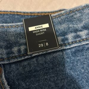 Abercrombie & Fitch pleated Jean Shorts Size 8/29